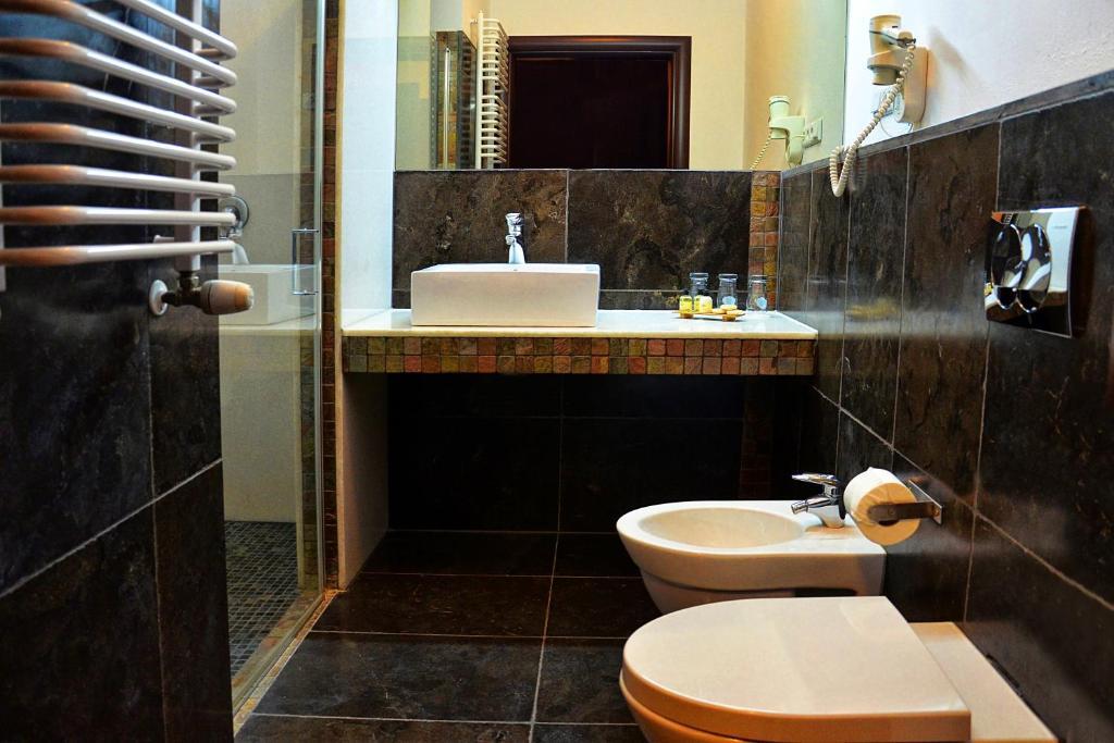 Stary Tartak Hotell Iława Rum bild