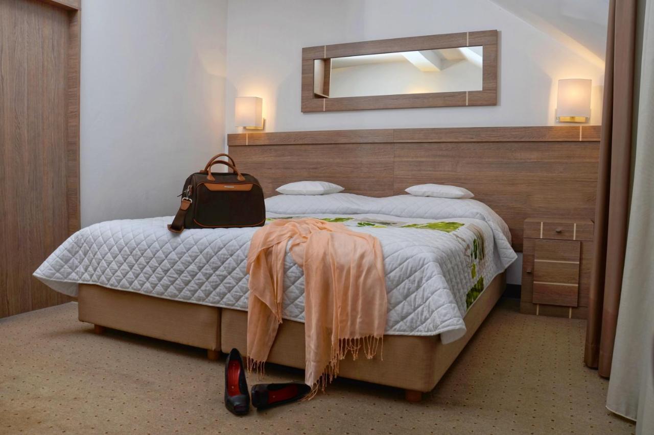 Stary Tartak Hotell Iława Exteriör bild